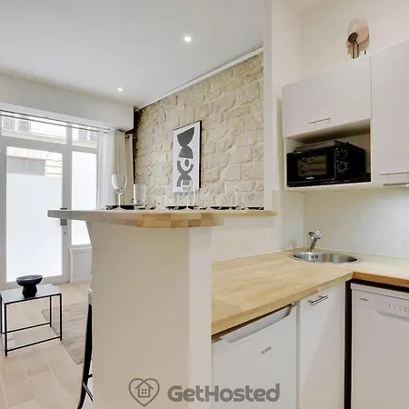 Charming Flat With Jacuzzi Heart Of Gethosted Апартаменты *