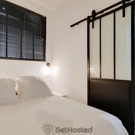 Charming Flat With Jacuzzi Heart Of Gethosted Apartment *