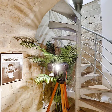 Hideaway, Private Cinema - Gethosted Paříž