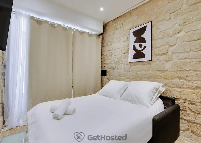 Hideaway, Private Cinema - Gethosted Paříž