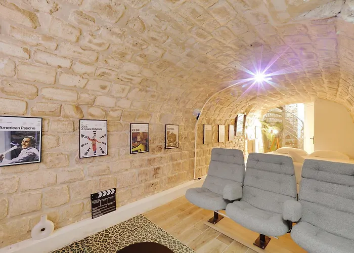Hideaway, Private Cinema - Gethosted Париж
