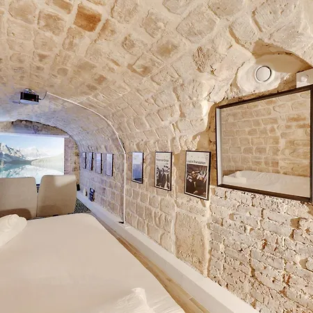 Hideaway, Private Cinema - Gethosted Paris
